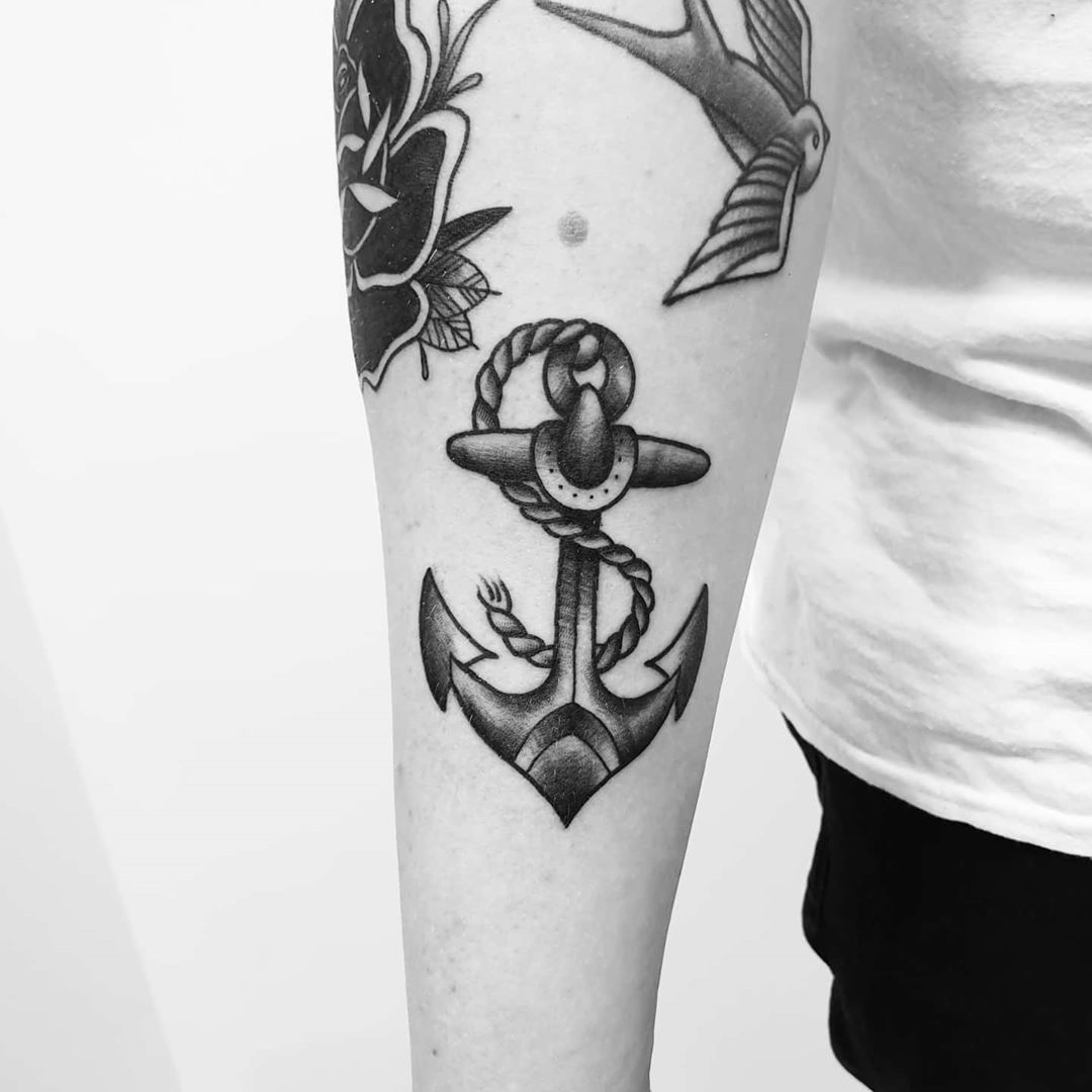 Anchor Tattoos: Designs, Meanings, and Other Ideas - TatRing