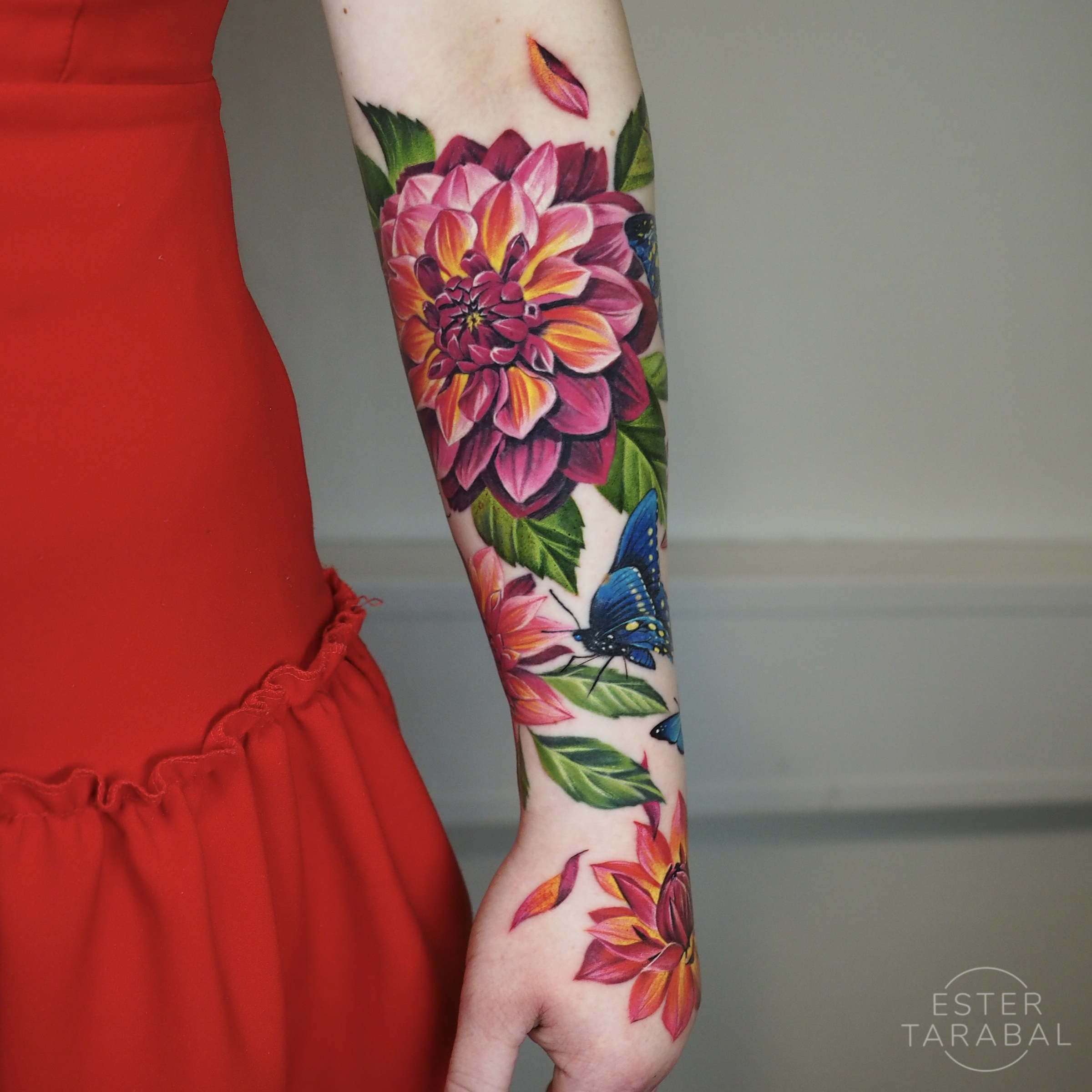 77 Beautiful Flower Tattoo Ideas and their Symbolism